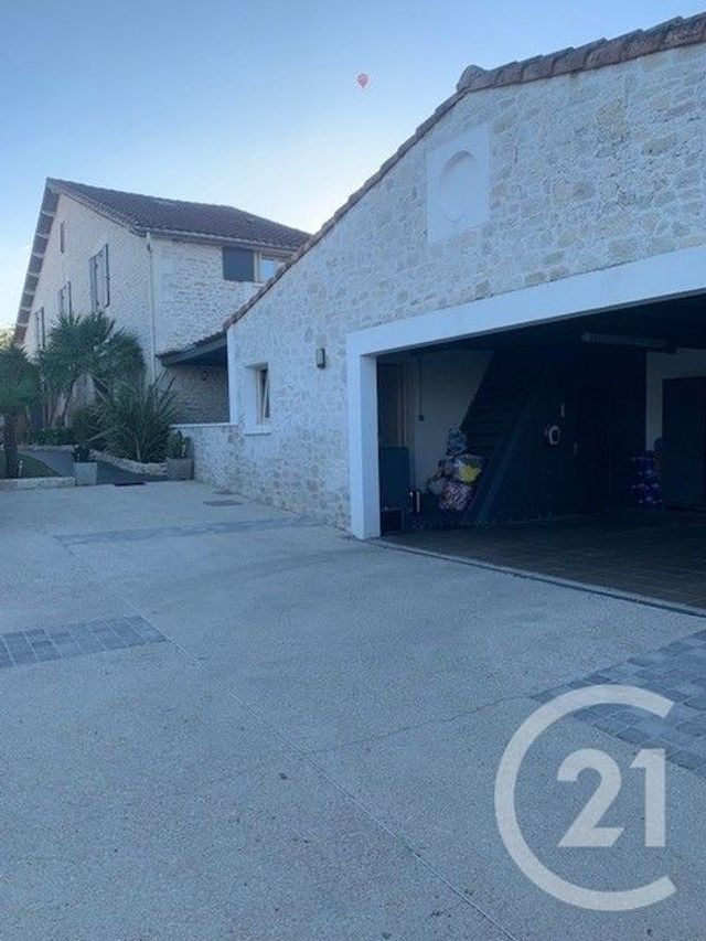 Maison à vendre - 9 pièces - 244,95 m2 - Saujon - 17 - POITOU-CHARENTES