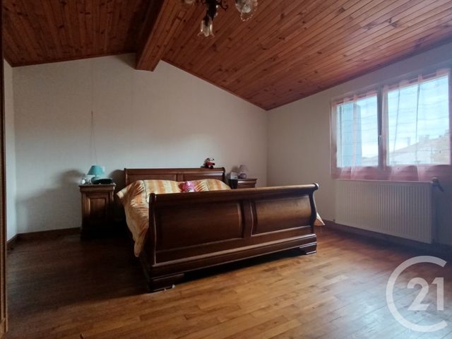 Maison à vendre - 5 pièces - 171,85 m2 - Chenac St Seurin D Uzet - 17 - POITOU-CHARENTES