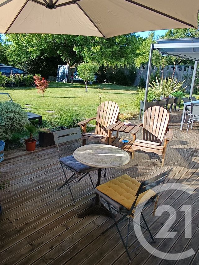 Maison à vendre - 5 pièces - 152,97 m2 - Chenac St Seurin D Uzet - 17 - POITOU-CHARENTES