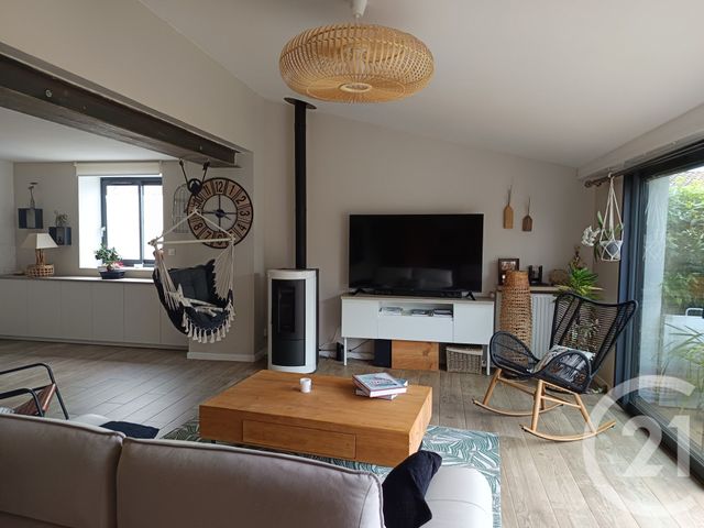 Maison à vendre - 5 pièces - 152,97 m2 - Chenac St Seurin D Uzet - 17 - POITOU-CHARENTES