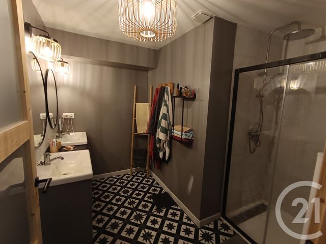 Maison à vendre - 5 pièces - 152,97 m2 - Chenac St Seurin D Uzet - 17 - POITOU-CHARENTES