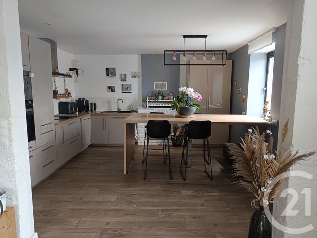 Maison à vendre - 5 pièces - 152,97 m2 - Chenac St Seurin D Uzet - 17 - POITOU-CHARENTES