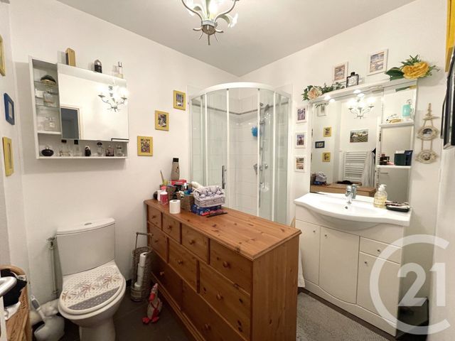 Appartement T2 à vendre - 2 pièces - 42,77 m2 - Royan - 17 - POITOU-CHARENTES