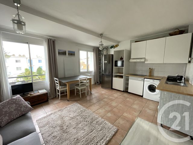 Appartement T3 à vendre - 3 pièces - 52,19 m2 - Royan - 17 - POITOU-CHARENTES