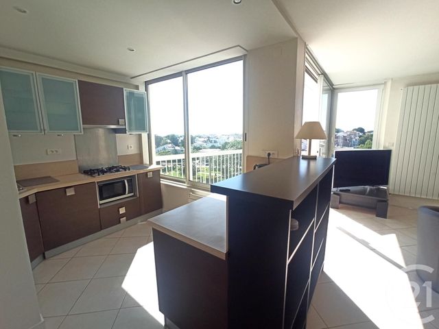 Appartement Duplex &agrave; louer - 3 pi&egrave;ces - 75,37 m2 - Royan - 17 - POITOU-CHARENTES