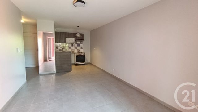 Appartement F2 &agrave; louer - 2 pi&egrave;ces - 41,81 m2 - Royan - 17 - POITOU-CHARENTES