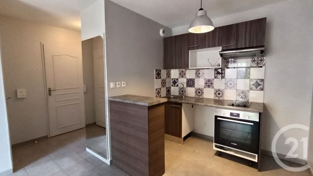 Appartement F2 &agrave; louer - 2 pi&egrave;ces - 41,81 m2 - Royan - 17 - POITOU-CHARENTES