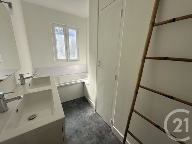 Appartement F5 &agrave; vendre - 3 pi&egrave;ces - 93,86 m2 - Royan - 17 - POITOU-CHARENTES