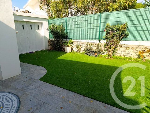 Maison &agrave; louer - 4 pi&egrave;ces - 85,78 m2 - Royan - 17 - POITOU-CHARENTES