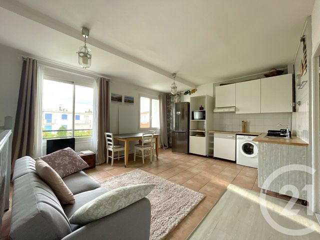 Appartement T3 &agrave; vendre - 3 pi&egrave;ces - 52,19 m2 - Royan - 17 - POITOU-CHARENTES