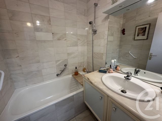 Appartement F3 &agrave; vendre - 3 pi&egrave;ces - 85,69 m2 - Royan - 17 - POITOU-CHARENTES