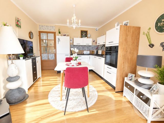 Appartement F1 bis &agrave; vendre - 2 pi&egrave;ces - 29,96 m2 - St Georges De Didonne - 17 - POITOU-CHARENTES