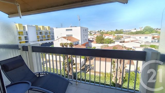 Appartement F1 &agrave; louer - 1 pi&egrave;ce - 21,47 m2 - Royan - 17 - POITOU-CHARENTES