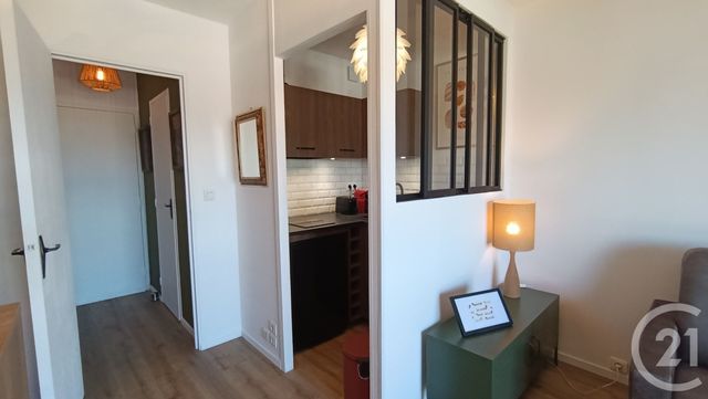 Appartement F1 &agrave; louer - 1 pi&egrave;ce - 21,47 m2 - Royan - 17 - POITOU-CHARENTES