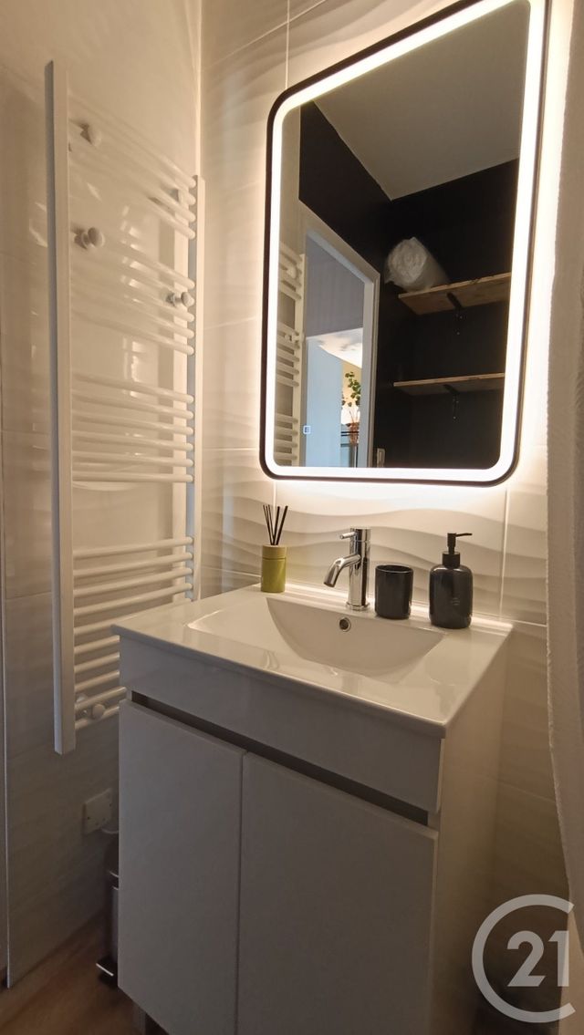 Appartement F1 &agrave; louer - 1 pi&egrave;ce - 21,47 m2 - Royan - 17 - POITOU-CHARENTES