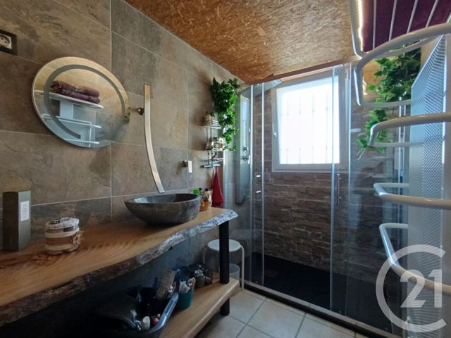 Maison &agrave; vendre - 6 pi&egrave;ces - 159,73 m2 - Ste Gemme - 17 - POITOU-CHARENTES