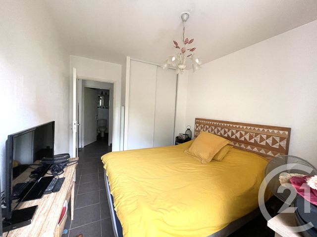 Appartement T2 &agrave; louer - 2 pi&egrave;ces - 42,77 m2 - Royan - 17 - POITOU-CHARENTES