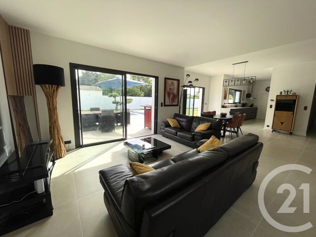 Maison &agrave; vendre - 5 pi&egrave;ces - 146,56 m2 - Breuillet - 17 - POITOU-CHARENTES