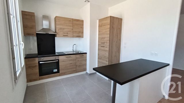 Appartement F3 &agrave; louer - 3 pi&egrave;ces - 66,73 m2 - Royan - 17 - POITOU-CHARENTES