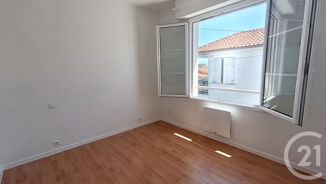 Appartement F3 &agrave; louer - 3 pi&egrave;ces - 66,73 m2 - Royan - 17 - POITOU-CHARENTES