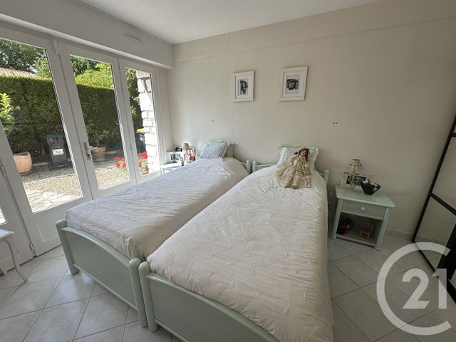 Appartement F5 &agrave; vendre - 5 pi&egrave;ces - 135,70 m2 - Royan - 17 - POITOU-CHARENTES