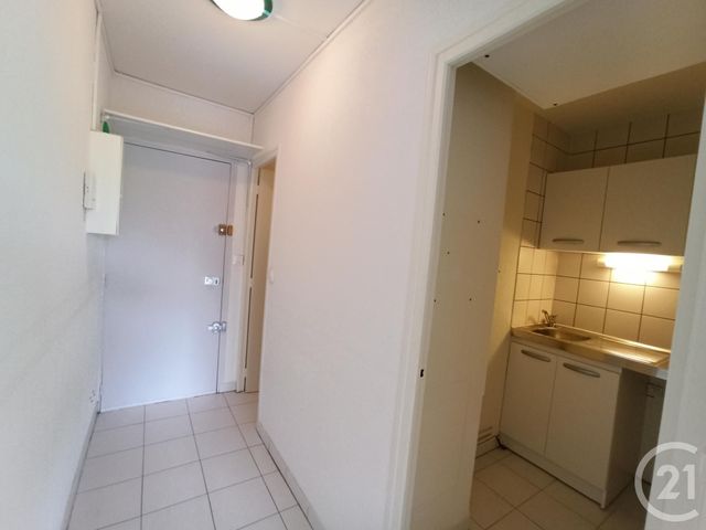 Appartement F1 &agrave; louer - 1 pi&egrave;ce - 23,88 m2 - St Georges De Didonne - 17 - POITOU-CHARENTES