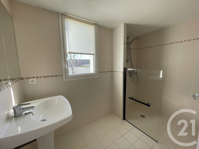 Maison &agrave; louer - 5 pi&egrave;ces - 110,60 m2 - Royan - 17 - POITOU-CHARENTES