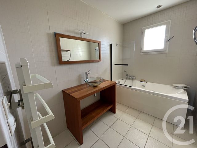 Maison &agrave; louer - 5 pi&egrave;ces - 110,60 m2 - Royan - 17 - POITOU-CHARENTES