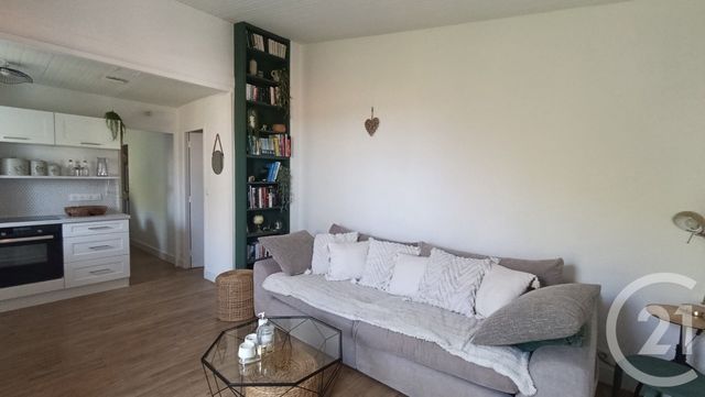 Appartement F2 &agrave; louer - 2 pi&egrave;ces - 29,60 m2 - Vaux Sur Mer - 17 - POITOU-CHARENTES