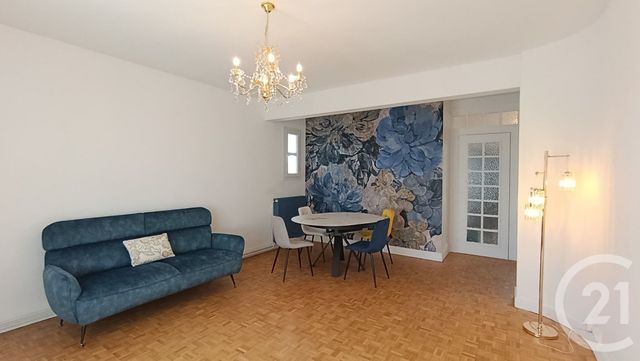 Appartement F3 &agrave; louer - 3 pi&egrave;ces - 78,13 m2 - Royan - 17 - POITOU-CHARENTES