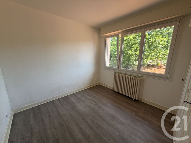 Appartement F5 &agrave; louer - 5 pi&egrave;ces - 129,20 m2 - Royan - 17 - POITOU-CHARENTES