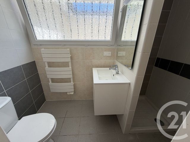 Appartement F5 &agrave; louer - 5 pi&egrave;ces - 129,20 m2 - Royan - 17 - POITOU-CHARENTES