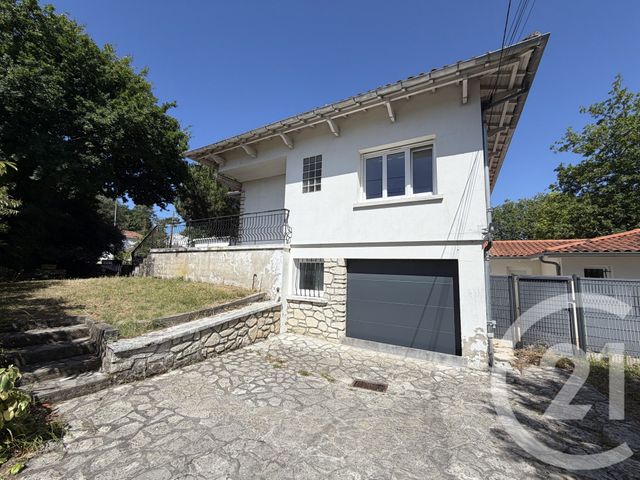 Appartement F5 &agrave; louer - 5 pi&egrave;ces - 129,20 m2 - Royan - 17 - POITOU-CHARENTES