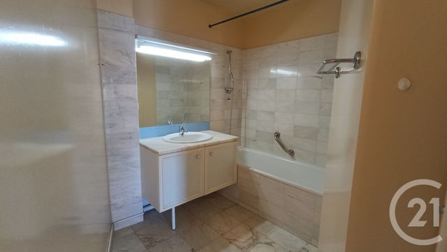Appartement F2 &agrave; louer - 2 pi&egrave;ces - 54,53 m2 - Royan - 17 - POITOU-CHARENTES