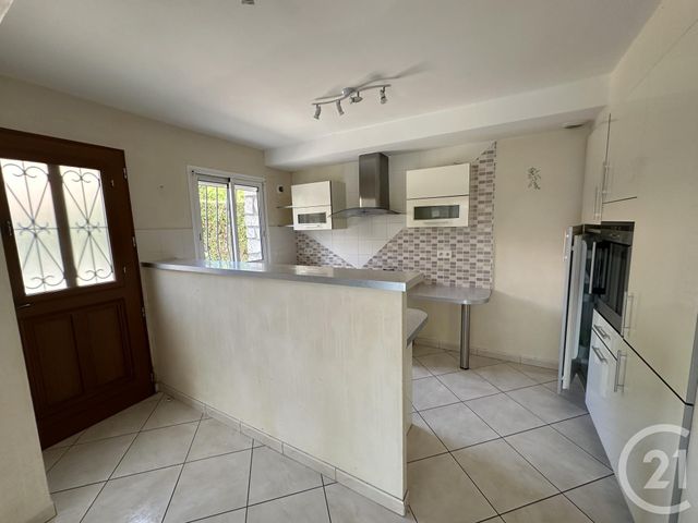 Appartement F5 &agrave; louer - 5 pi&egrave;ces - 135,70 m2 - Royan - 17 - POITOU-CHARENTES