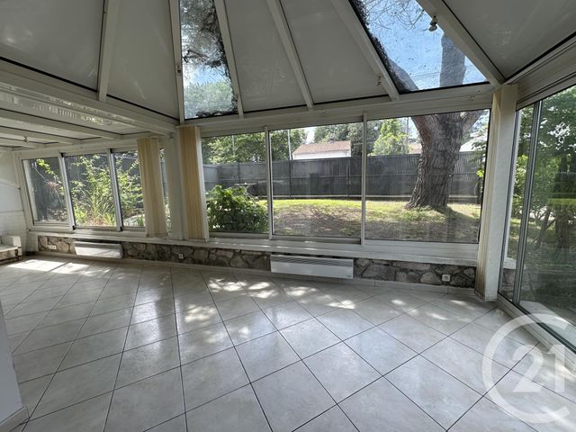 Appartement F5 &agrave; louer - 5 pi&egrave;ces - 135,70 m2 - Royan - 17 - POITOU-CHARENTES