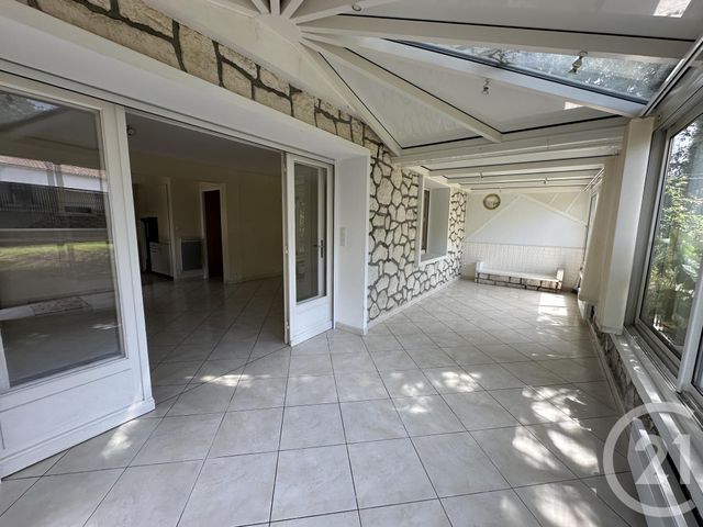 Appartement F5 &agrave; louer - 5 pi&egrave;ces - 135,70 m2 - Royan - 17 - POITOU-CHARENTES