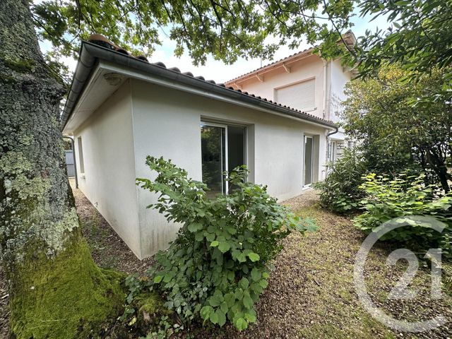 Appartement F5 &agrave; louer - 5 pi&egrave;ces - 135,70 m2 - Royan - 17 - POITOU-CHARENTES