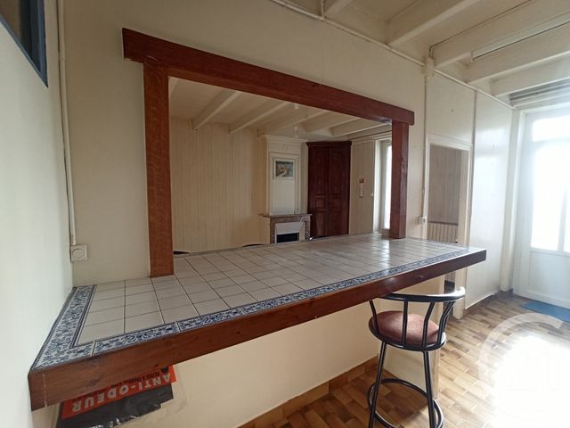 Maison &agrave; louer - 3 pi&egrave;ces - 72,71 m2 - Saujon - 17 - POITOU-CHARENTES