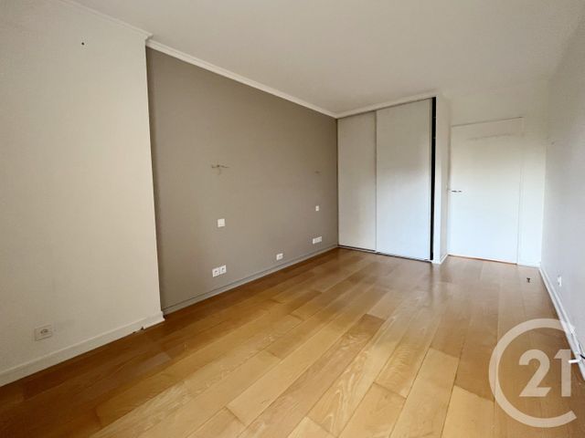 Appartement F5 &agrave; vendre - 5 pi&egrave;ces - 110,43 m2 - Courbevoie - 92 - ILE-DE-FRANCE