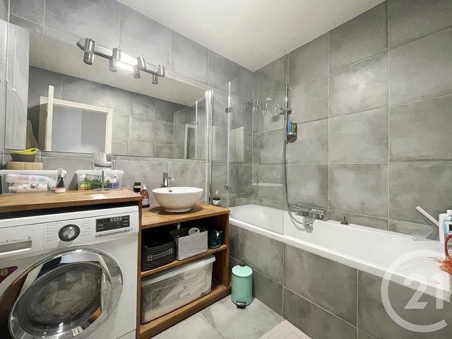 Appartement F4 &agrave; vendre - 4 pi&egrave;ces - 90,27 m2 - Courbevoie - 92 - ILE-DE-FRANCE