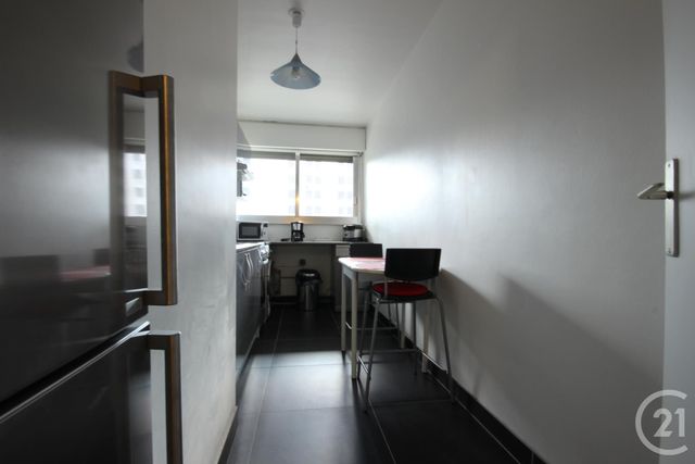 Appartement F5 à louer - 5 pièces - 108,09 m2 - Courbevoie - 92 - ILE-DE-FRANCE