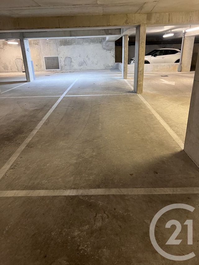 parking - RUEIL MALMAISON - 92