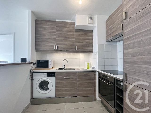 Appartement F2 à louer - 2 pièces - 39,49 m2 - Courbevoie - 92 - ILE-DE-FRANCE