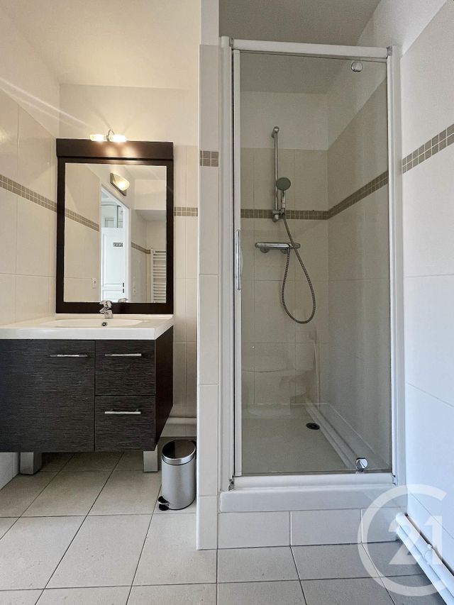 Appartement F2 à louer - 2 pièces - 39,49 m2 - Courbevoie - 92 - ILE-DE-FRANCE