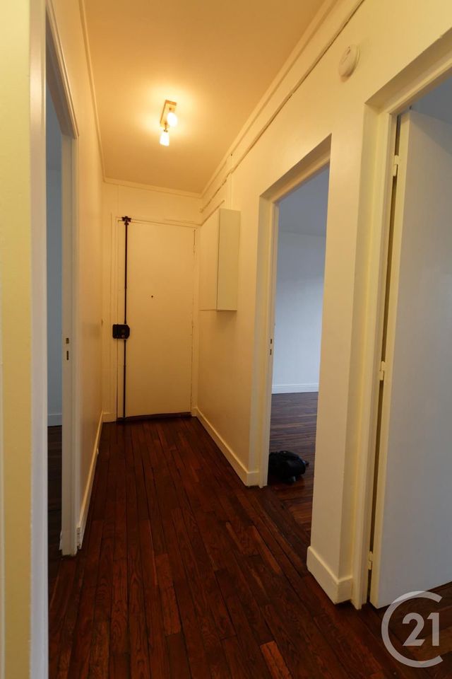 Appartement F3 &agrave; louer - 3 pi&egrave;ces - 55,86 m2 - Courbevoie - 92 - ILE-DE-FRANCE