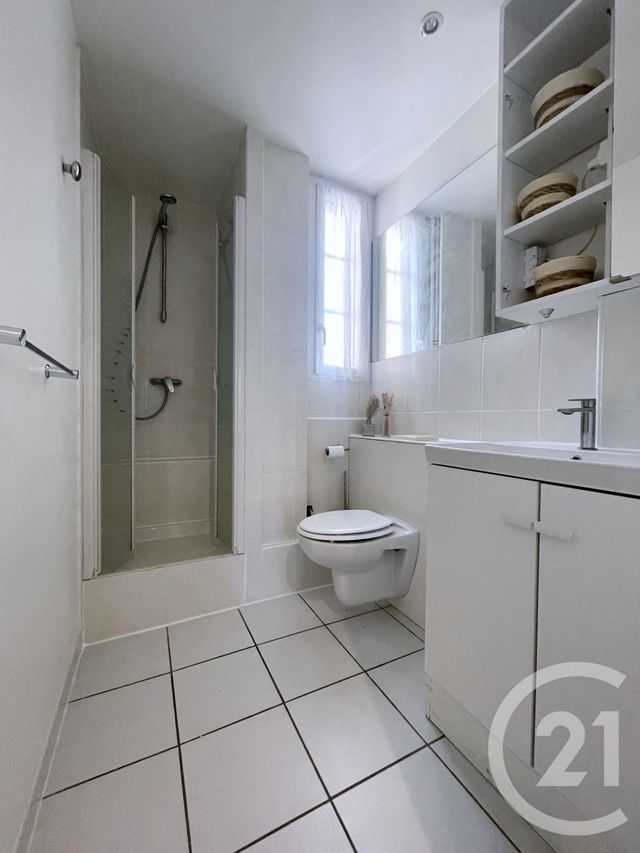Appartement F2 &agrave; louer - 2 pi&egrave;ces - 45,01 m2 - Courbevoie - 92 - ILE-DE-FRANCE