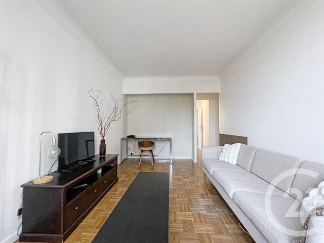 Appartement F2 &agrave; louer - 2 pi&egrave;ces - 45,01 m2 - Courbevoie - 92 - ILE-DE-FRANCE