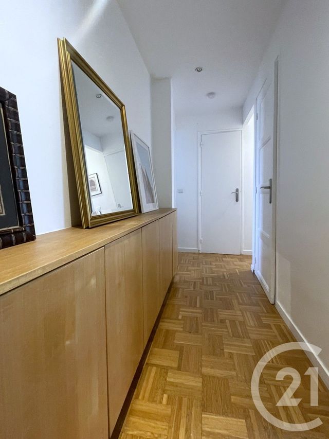 Appartement F2 &agrave; louer - 2 pi&egrave;ces - 45,01 m2 - Courbevoie - 92 - ILE-DE-FRANCE