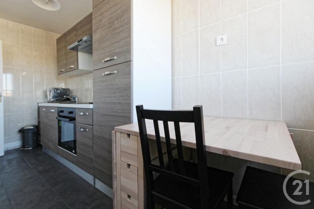 Appartement F2 &agrave; louer - 2 pi&egrave;ces - 52,60 m2 - Courbevoie - 92 - ILE-DE-FRANCE